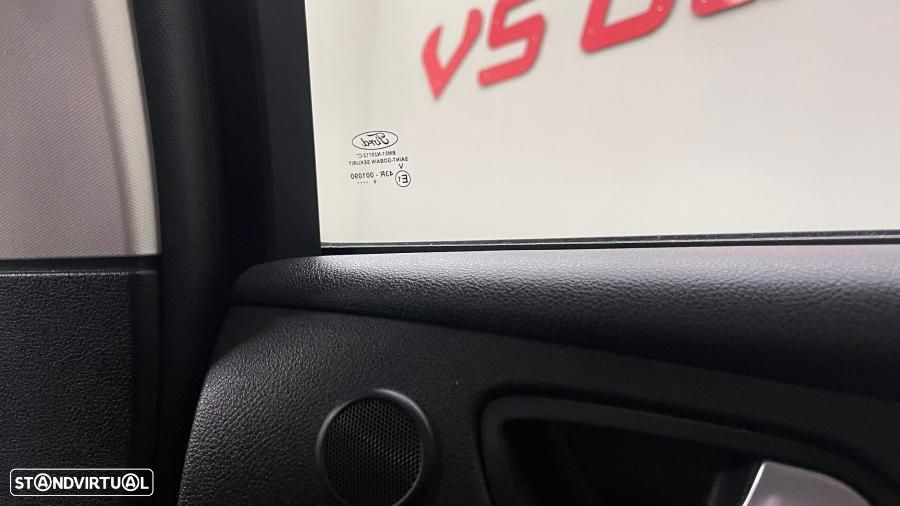 Ford Focus SW 1.5 TDCi Titanium - 44