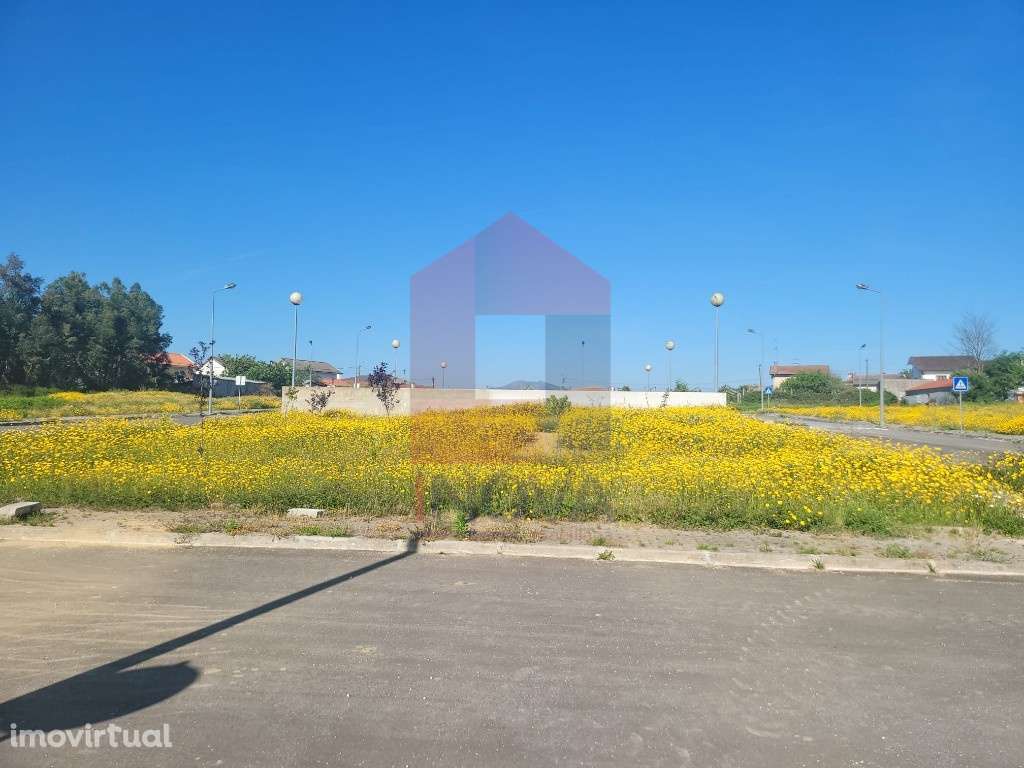 Lote Gaveto em Turiz - Grande imagem: 2/11