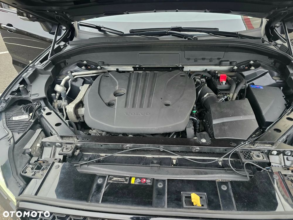 Volvo XC 60 B5 B AWD Ultimate Dark - 25