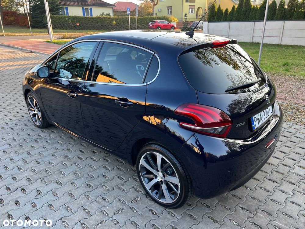 Peugeot 208 - 3