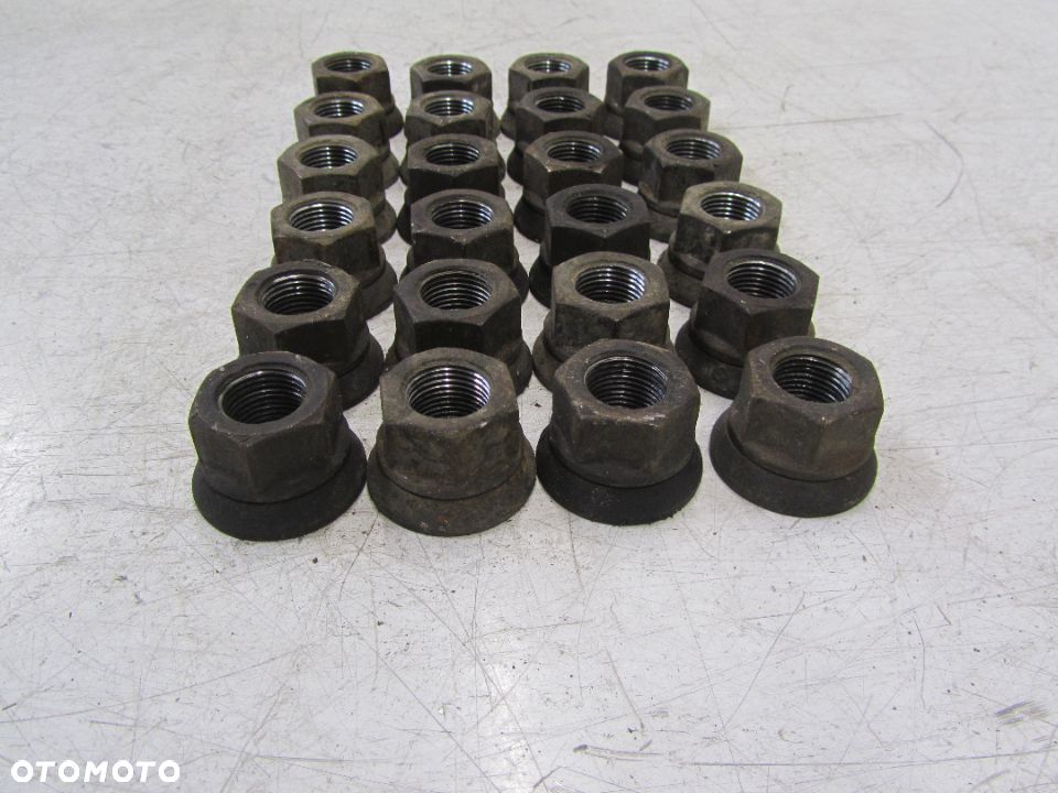 iveco daily 2.3 hpi 10r eu bliz. nakrętka koła - 3