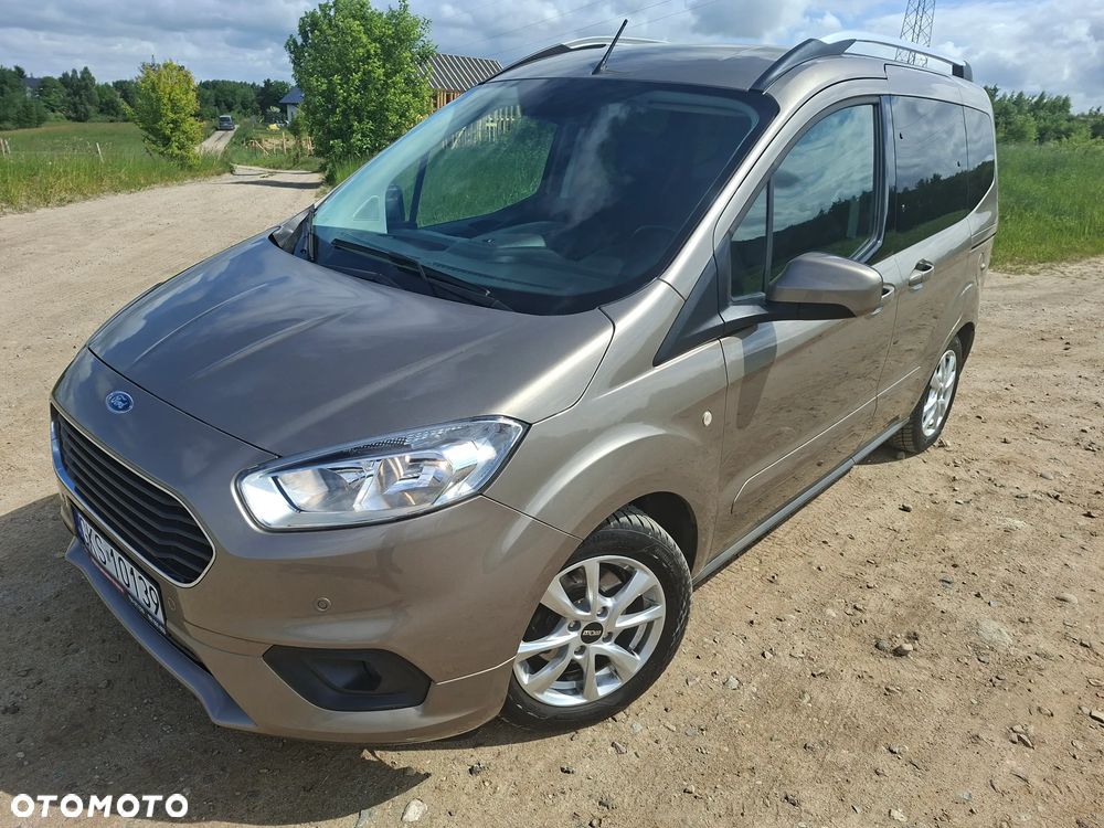 Ford Tourneo Courier 1.0 EcoBoost Titanium - 1