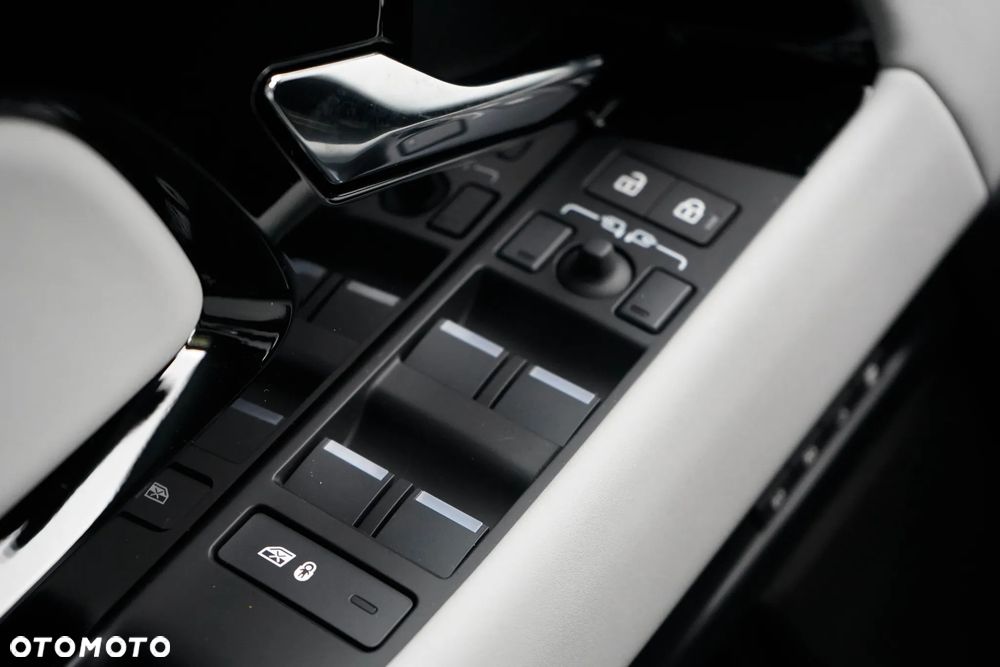 Land Rover Range Rover Evoque 2.0 D200 mHEV Hoxton Edition - 23