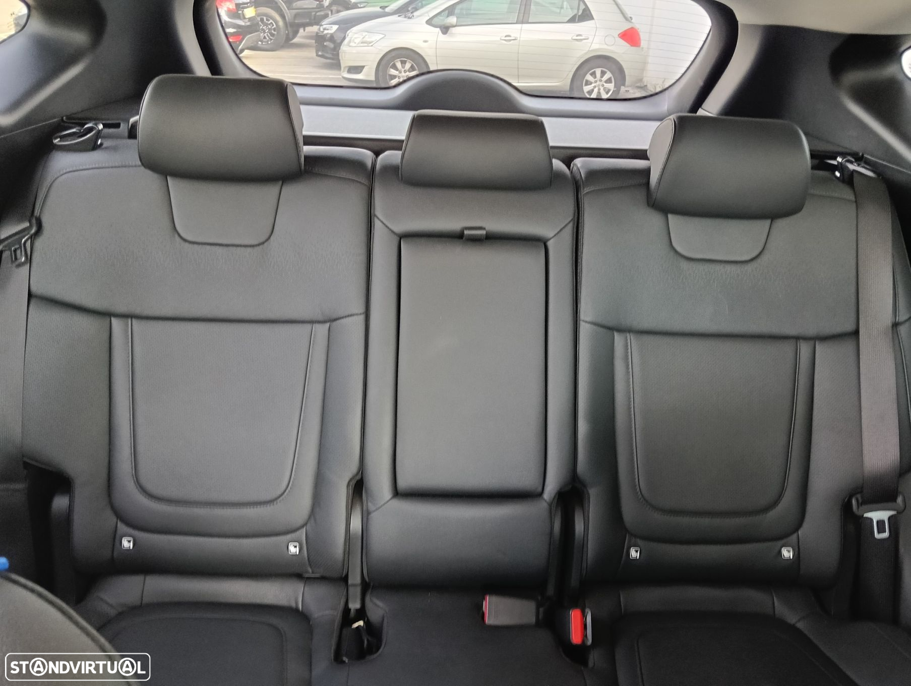 Hyundai Tucson 1.6 T-GDI HEV Premium - 39