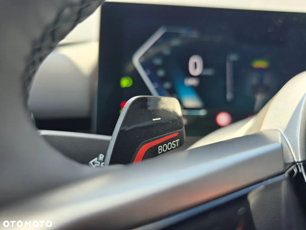 BMW Seria 5 520d xDrive - 24