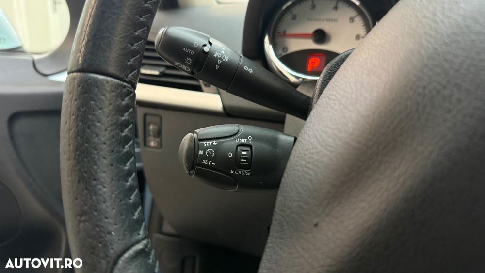Peugeot 207 120 Automatik Sport - 20