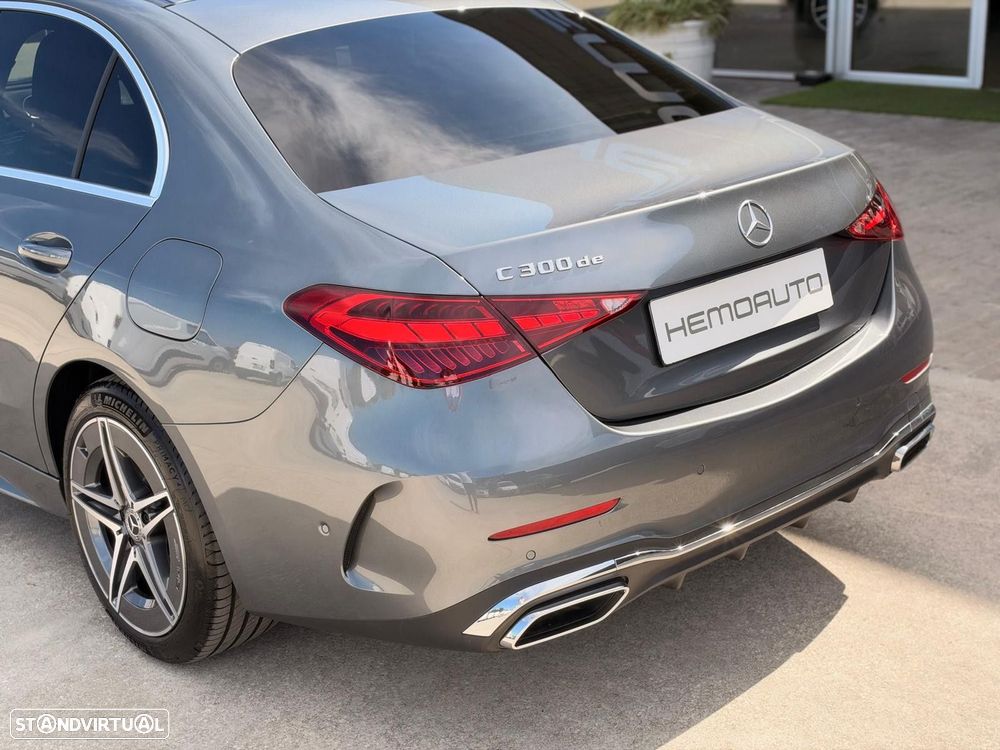 Mercedes-Benz C 300 de AMG Line - 18
