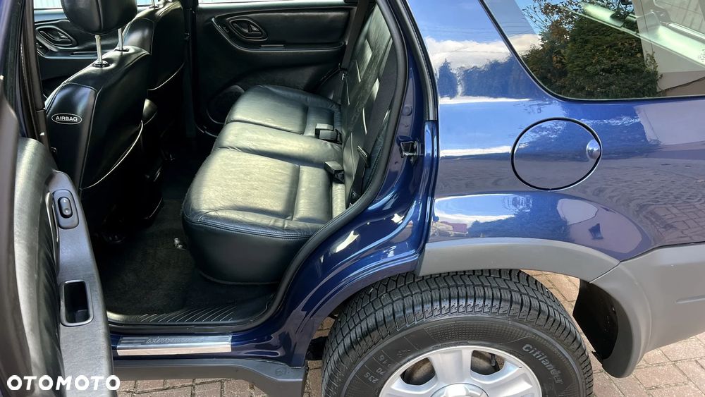 Ford Maverick 3.0 V6 Limited - 24