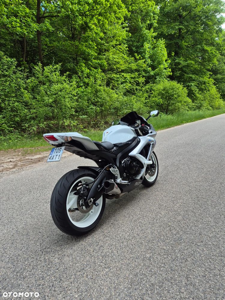 Suzuki GSX-R - 3