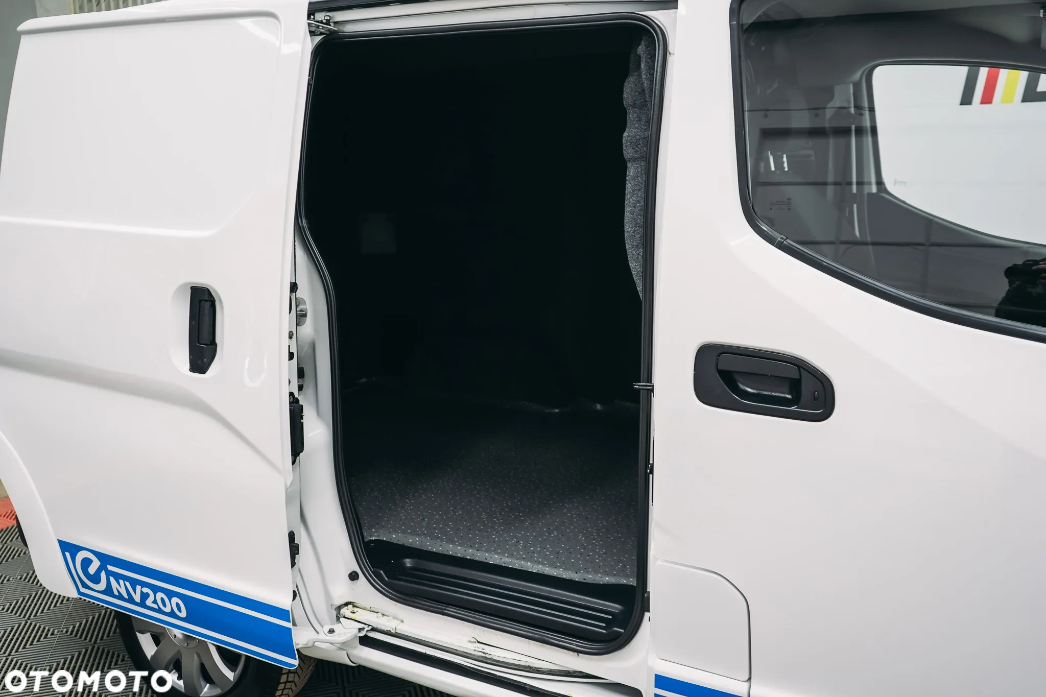 Nissan e-NV200 - 18