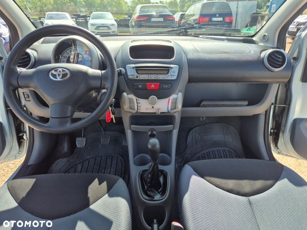 Toyota Aygo Cool - 9