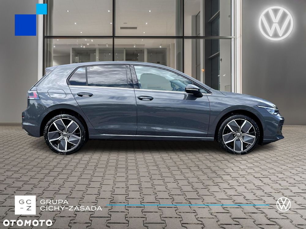 Volkswagen Golf - 6