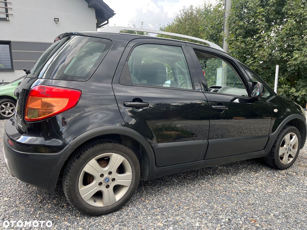 Fiat Sedici 1.9 Multijet 4x4 Dynamic - 4