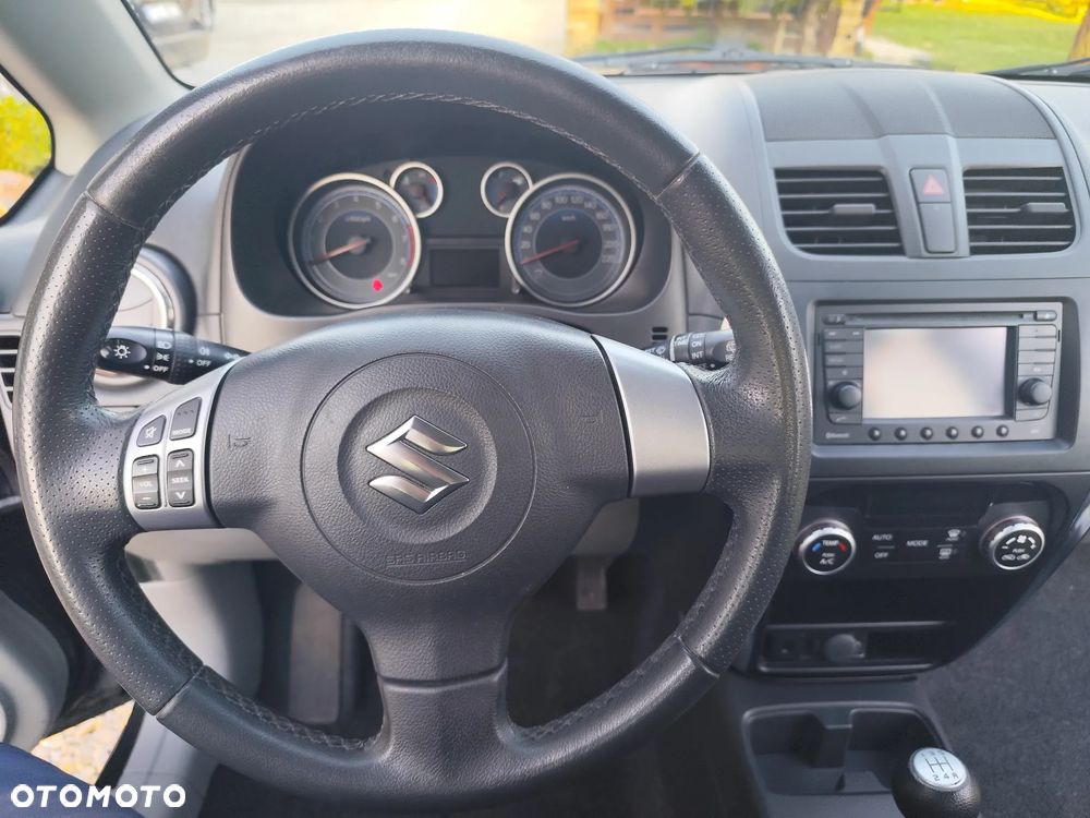 Suzuki SX4 1.6 VVT 4x2 Style - 16