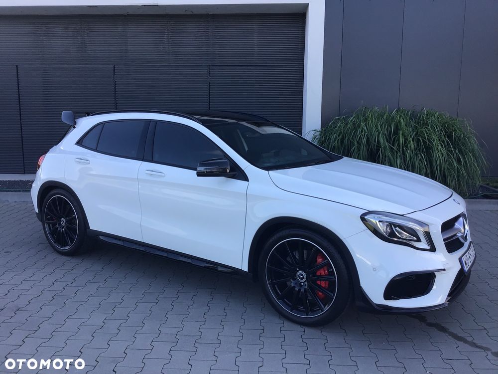 Mercedes-Benz GLA AMG 45 4Matic AMG Speedshift 7G-DCT AMG Night Edition - 16