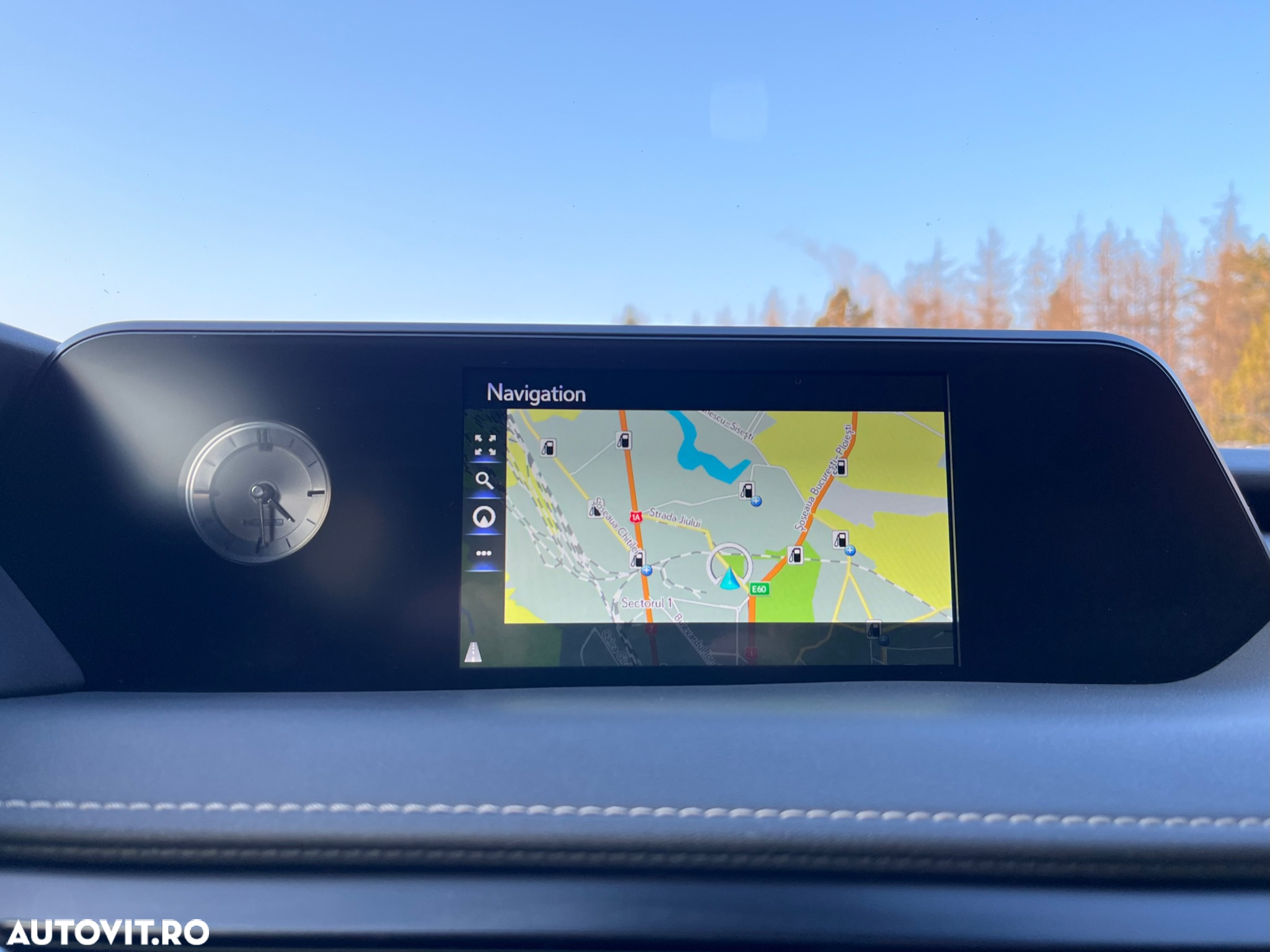 Lexus UX 250h 2.0L HEV 20H- (178 HP) 4X4 CVT Luxury - 32