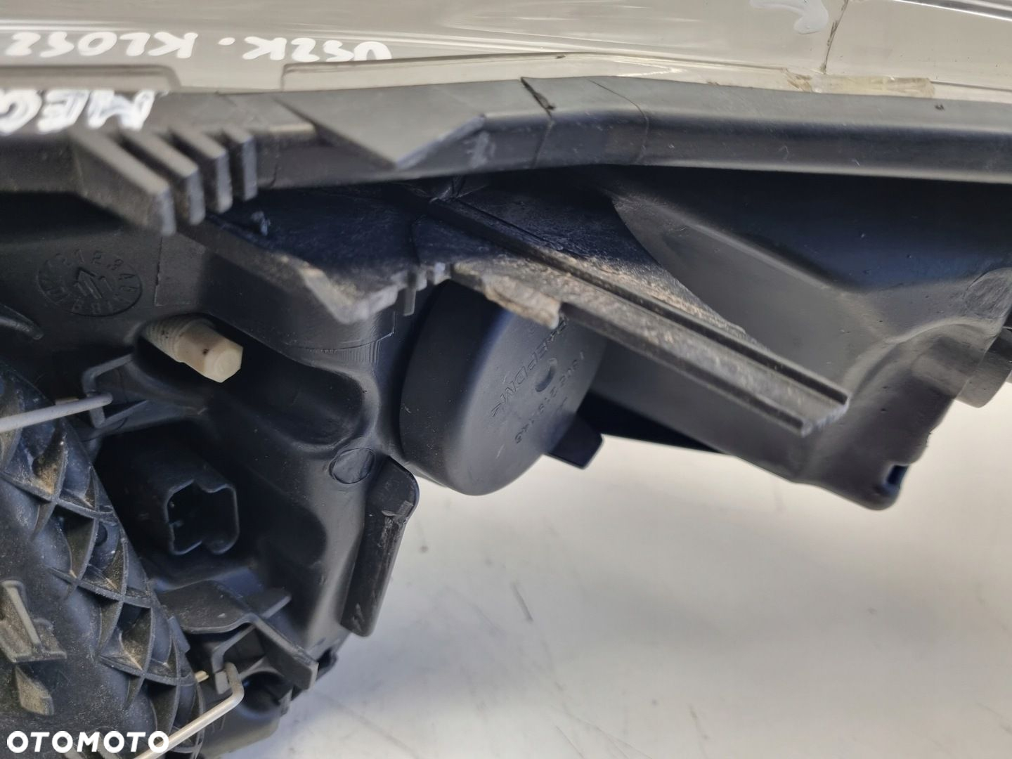 Renault Megane III 08-12r PRZEDNIA LAMPA PRAWA PRAWY PRZÓD 260100017R - 16