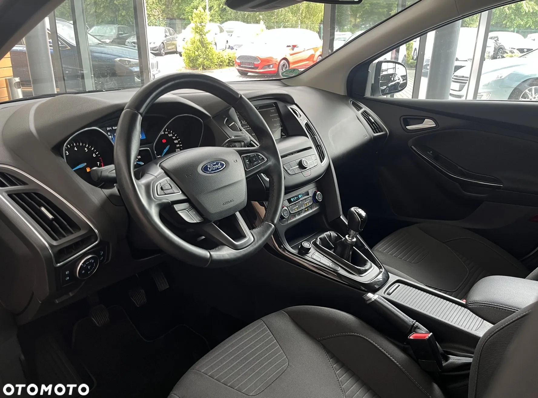 Ford Focus 1.5 EcoBoost Start-Stopp-System TITANIUM - 11
