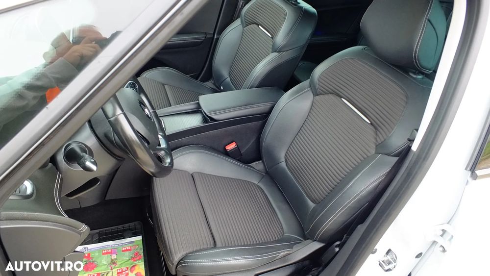 Renault Scenic BLUE dCi 120 EDC BOSE EDITION - 26