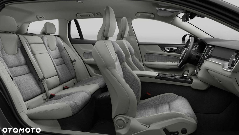 Volvo V60 T6 AWD Plug-In Hybrid Core - 5