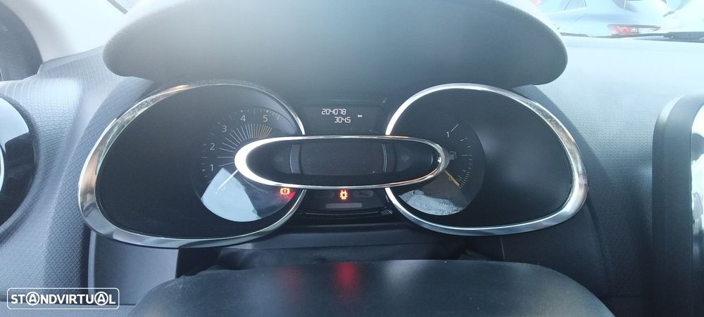 Renault Clio 1.5 dCi Dynamique S - 17