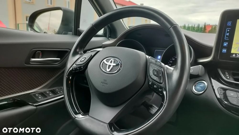 Toyota C-HR Style Selection - 8