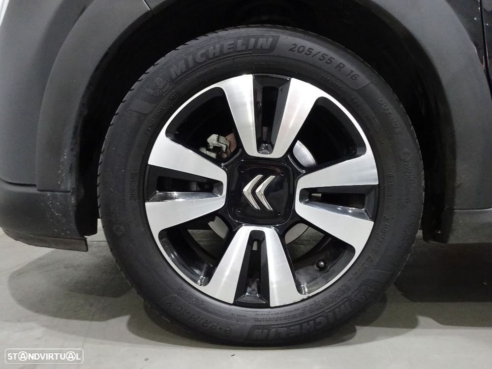Citroën C3 1.2 PureTech Shine - 35