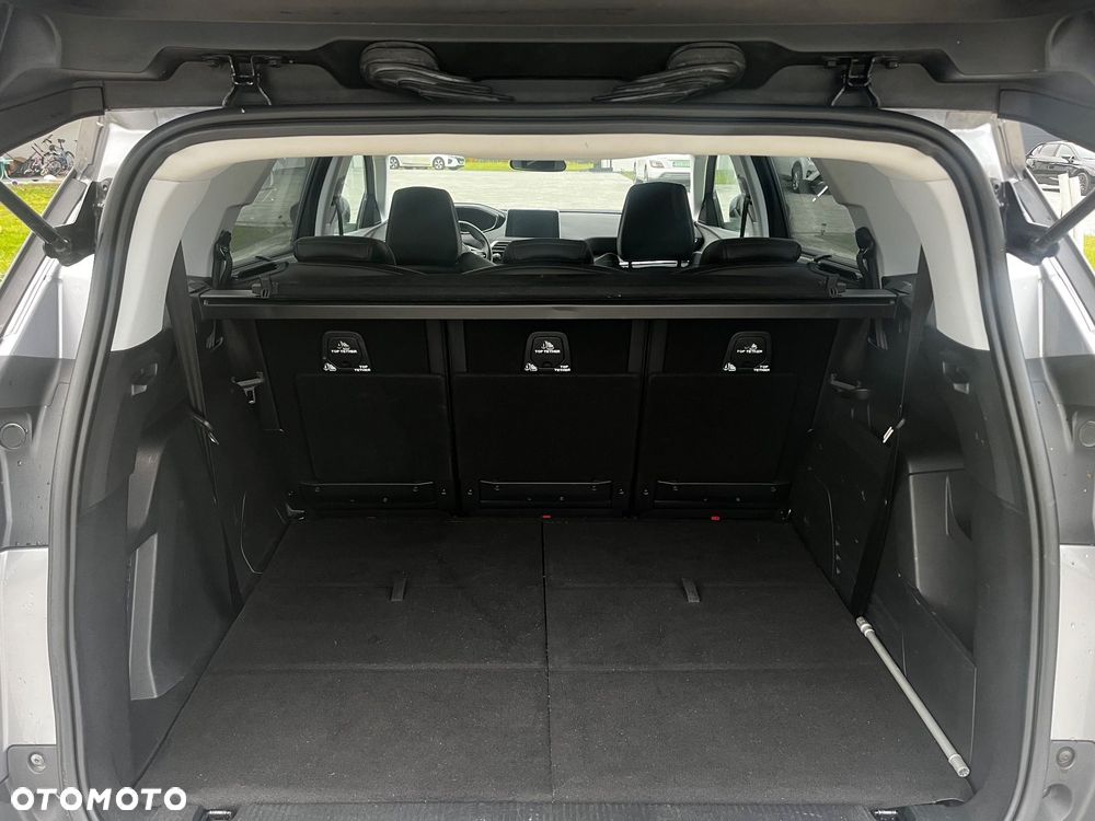Peugeot 5008 - 16