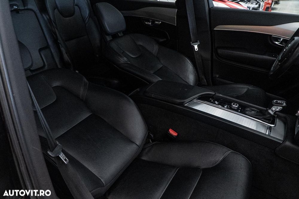 Volvo XC 90 D5 AWD Momentum - 39