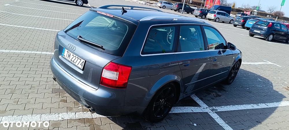Audi A4 Avant - 4