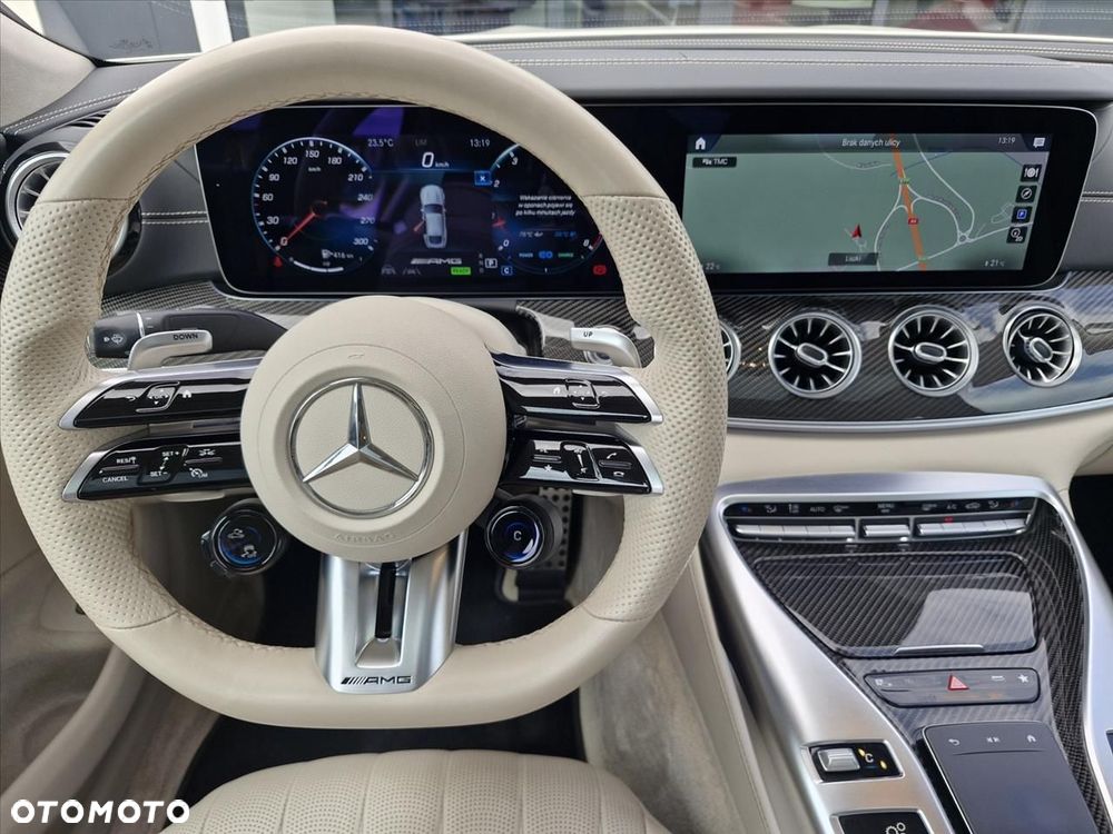 Mercedes-Benz AMG GT 43 - 13