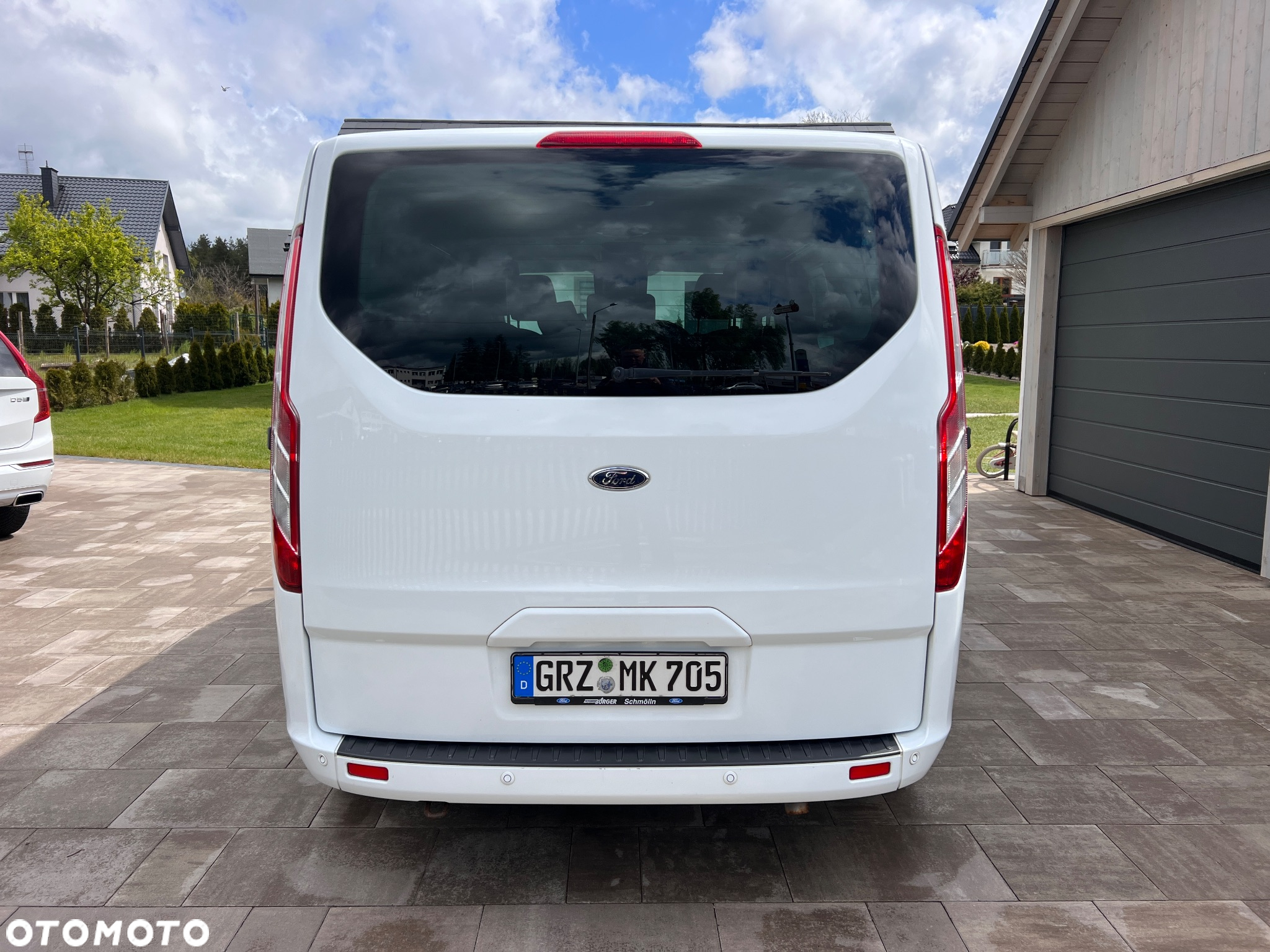 Ford Tourneo Custom 2.0 EcoBlue L1 Titanium - 4