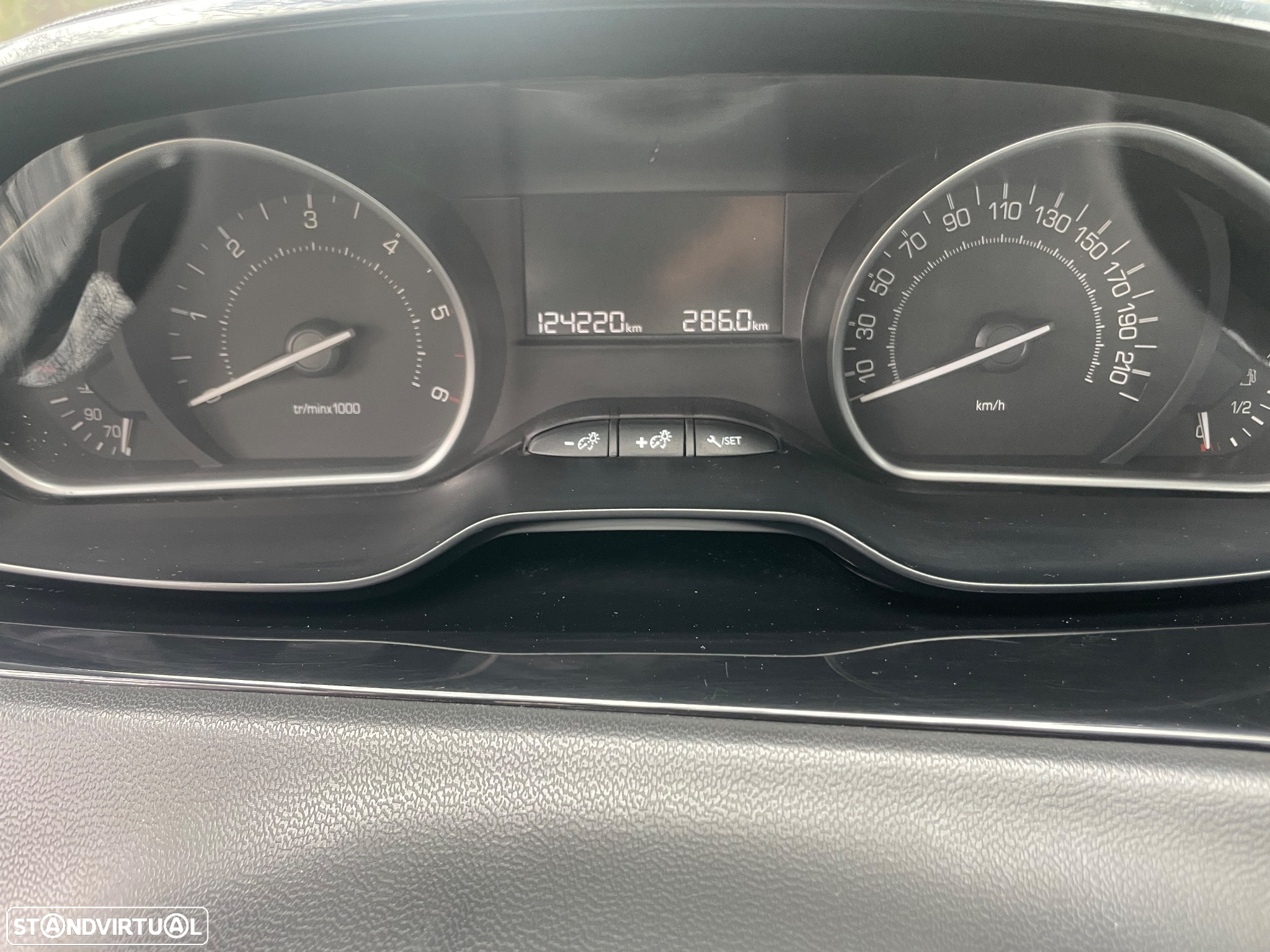 Peugeot 208 e-HDi FAP 92 Stop&Start Style - 13