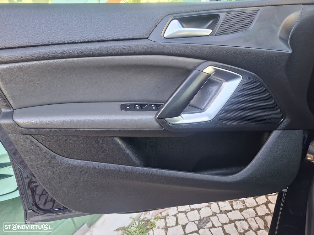Peugeot 308 SW BlueHDi 120 Stop & Start Allure - 27