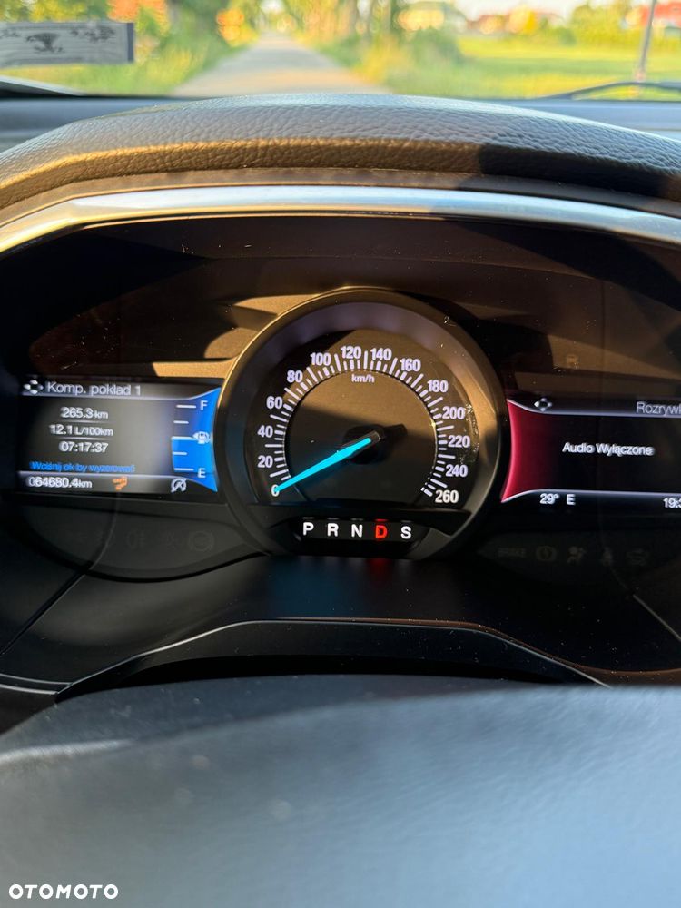 Ford Edge - 12