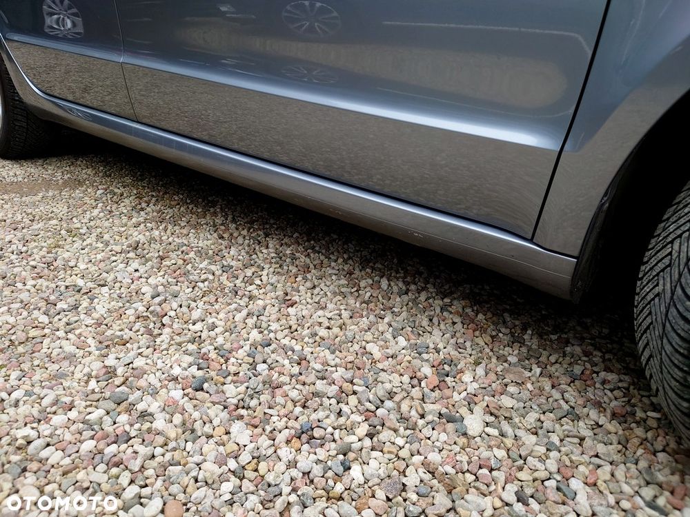 Skoda Superb 2.0 TDI Elegance DSG - 31