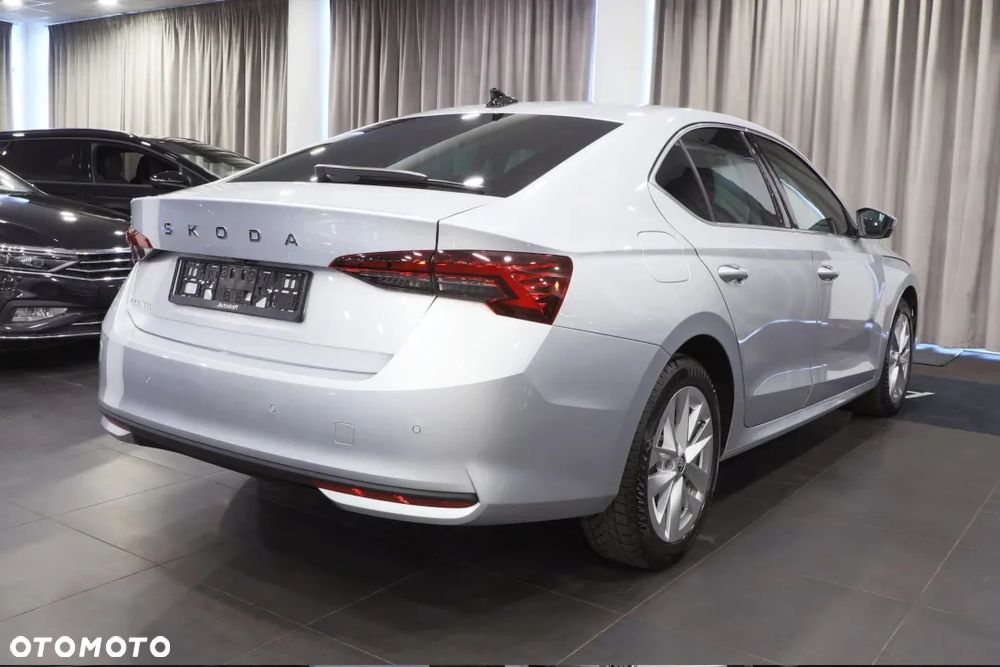 Skoda Octavia 1.5 TSI mHEV Drive Essence DSG - 7
