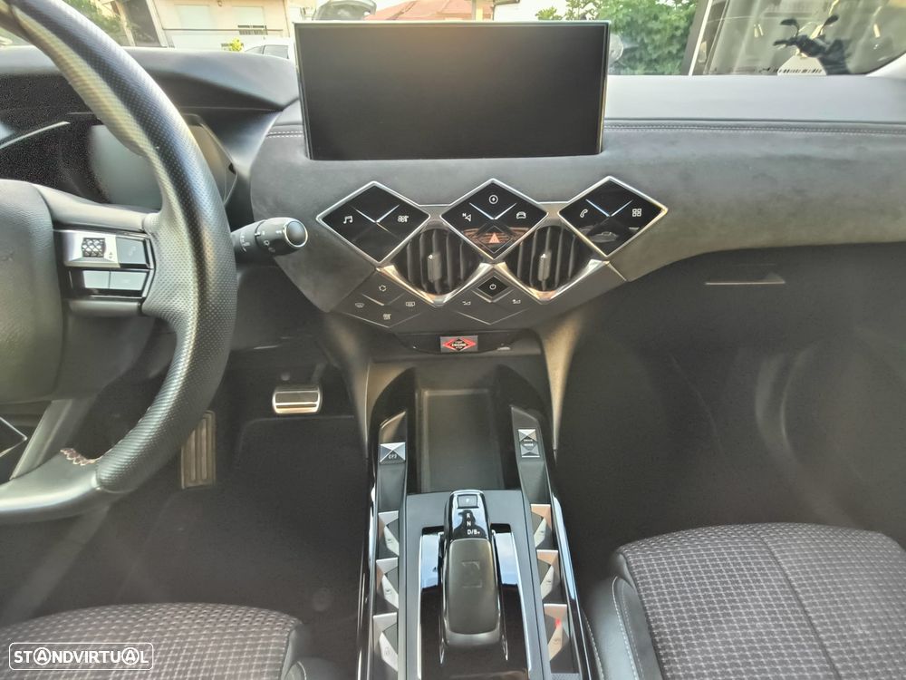 DS DS3 Crossback E-TENSE PERFORMANCE LINE + - 13