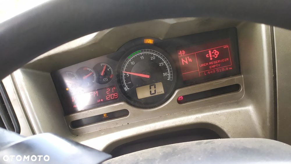 Renault Premium - 9
