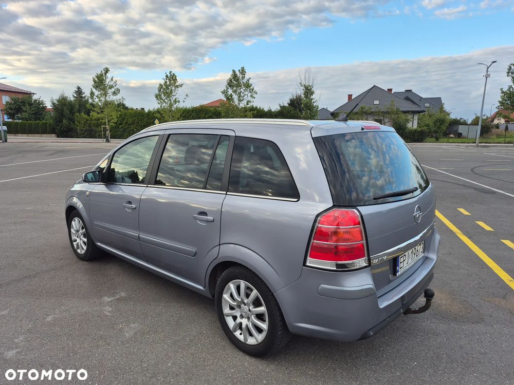 Opel Zafira 1.8 - 4