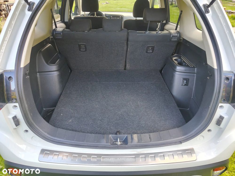 Mitsubishi Outlander - 5
