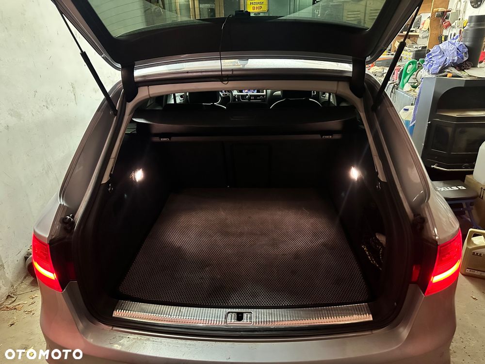 Audi A4 Avant 2.0 TDI clean diesel Quattro S tronic - 9