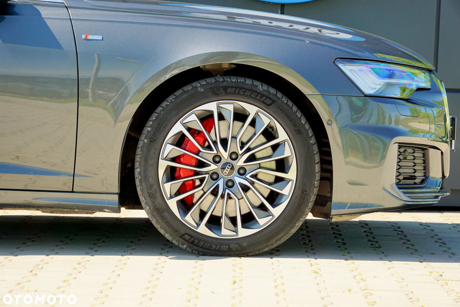 Audi A6 Avant 55 TFSI e quattro S tronic S line - 16