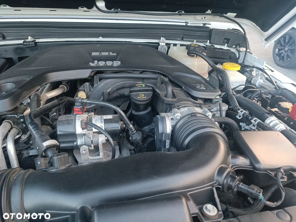 Jeep Wrangler Unlimited 3.6 Automatik X - 21