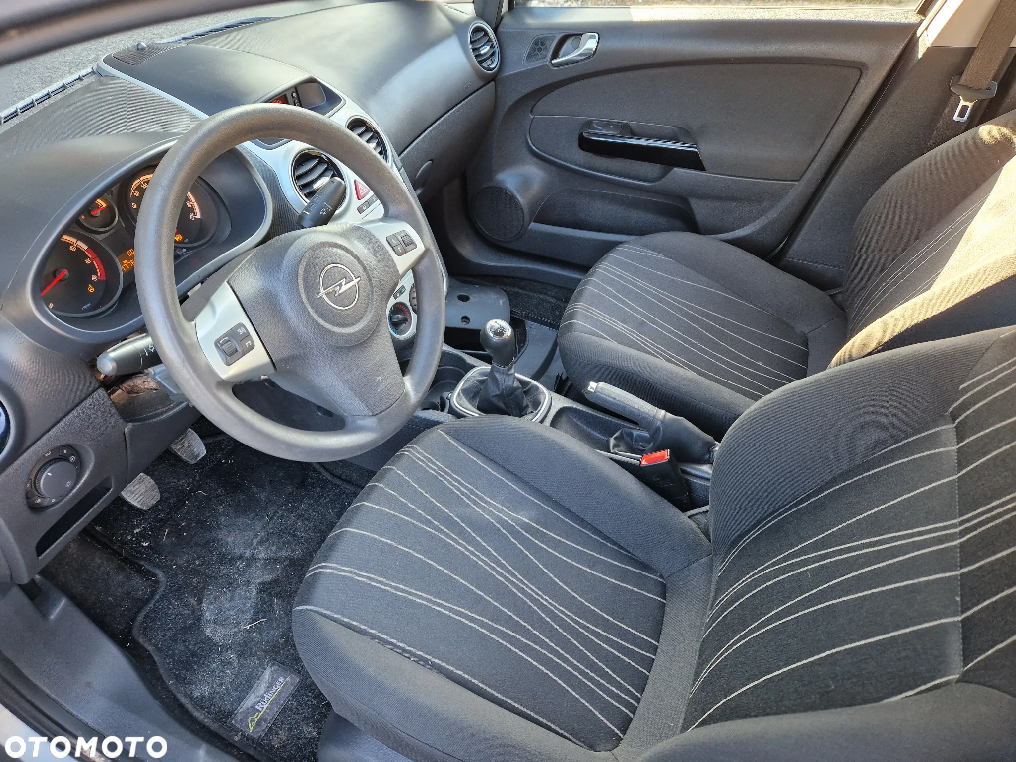 Opel Corsa 1.2 16V - 3