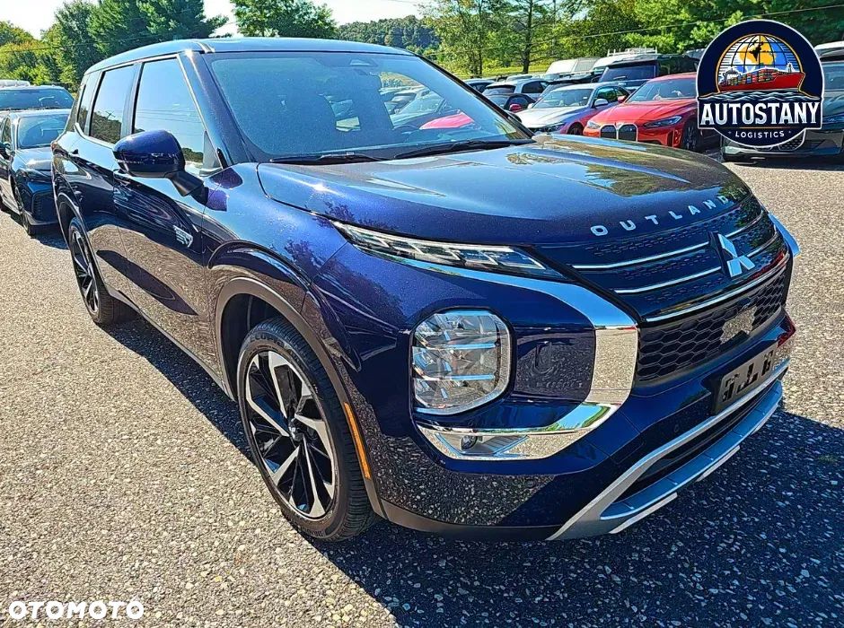 Mitsubishi Outlander - 1