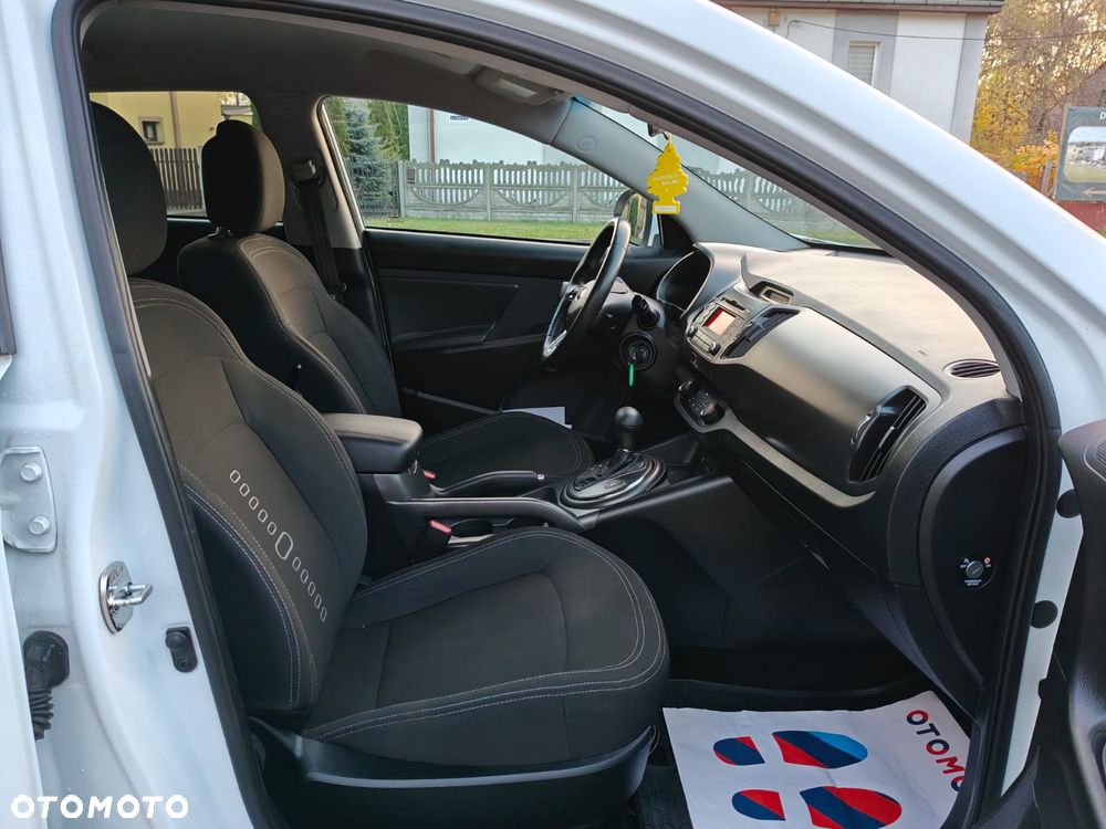 Kia Sportage 2.0 CRDI 4WD Automatik Dream-Team Edition - 27