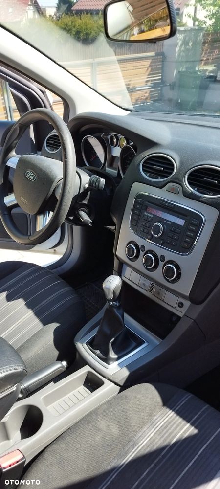 Ford Focus SW 1.8 TDCi Ambiente - 14