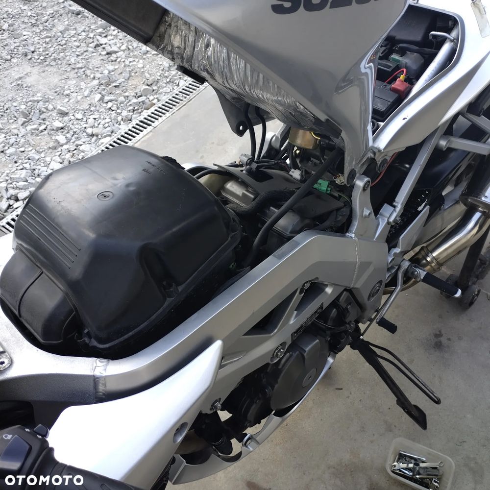 Suzuki SV - 14