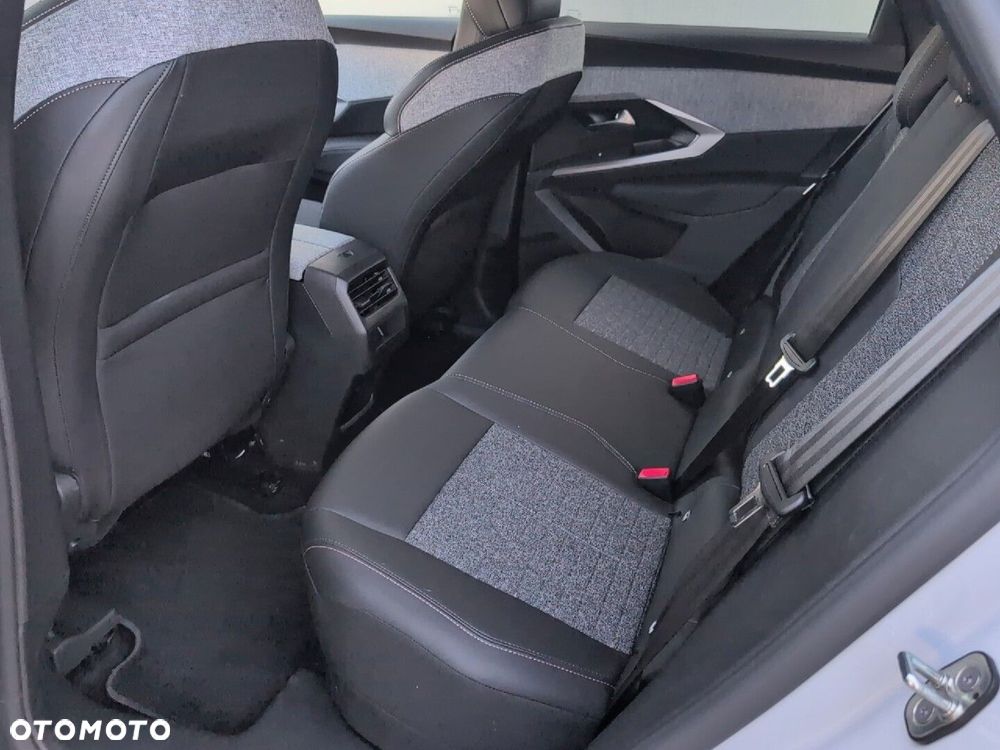 Peugeot 3008 1.6 PHEV 195 Allure S&S e-DCS7 - 11